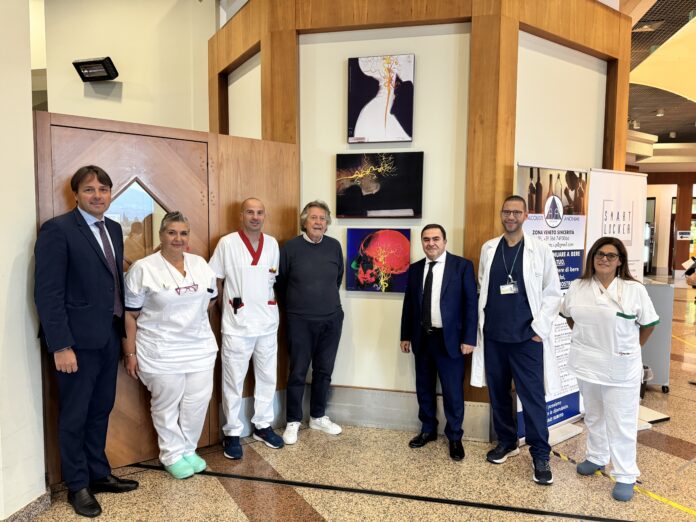 foto donazione quadri meneghetti La donazione al San Bassiano dei quadri di meneghetti