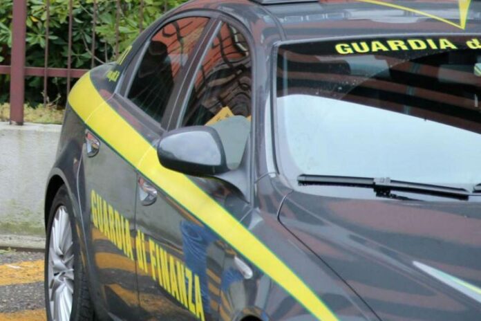 gdf_auto_fg_1-0-3649158469 tim corruzione