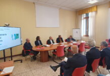 Analizzare il presente per costruire il futuro dei giovani, questionario e convegno dell’istituto Rezzara La presentazione del convegno e del questionario dell'Istituto Rezzara