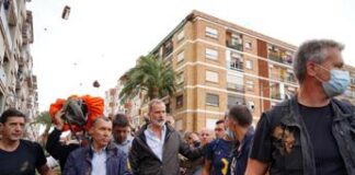 Alluvione in Spagna, “assassino”: re Felipe contestato a Valencia – Video
