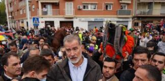 Alluvione in Spagna, re Felipe: “Comprendo la loro rabbia”