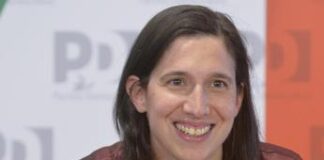 Autonomia, dopo stop Consulta opposizione esulta: “Legge demolita”