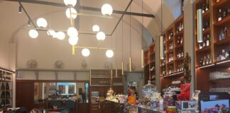 Mercoledì 13 novembre alle 18 al bar Minerva per colloquiare con alcuni autori e protagonisti del numero di novembre di VicenzaPiù Viva Bar Minerva, una vista