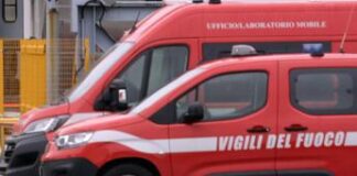 Bari, assalto a due furgoni portavalori con esplosioni di bombe