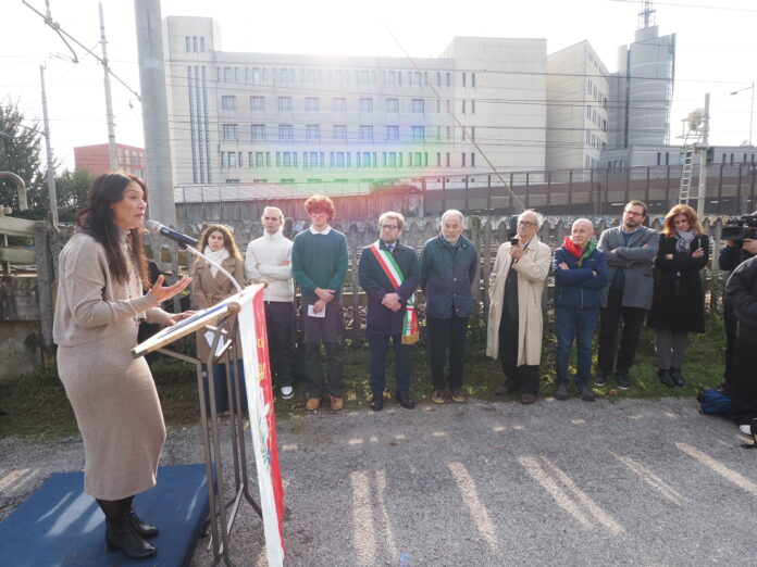 Eccidio dei Dieci martiri, l'orazione della mediatrice culturale e attivista per i diritti umani Dijana Pavlovic per 8o° anniversario (11 novembre 2024) Eccidio dei Dieci martiri, l'orazione della mediatrice culturale e attivista per i diritti umani Dijana Pavlovic per 8o° anniversario (11 novembre 2024)