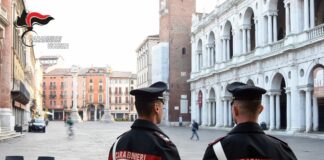 Non riesce a contattare la madre dalla Toscana, chiede aiuto ai Carabinieri di Vicenza: era solo il cellulare scarico Carabinieri di Vicenza, intervento per aiutare una donna a contattare la madre anziana