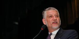 Giuli: “Elon Musk è un fico, se fosse mio amico sarei contento”