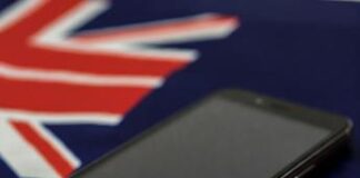 L’Australia introduce il divieto di social media per i minori di 16 anni