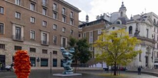 Le sculture di Tony Cragg nelle piazze di Roma