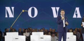 Lunghe file per Nova, oggi risultati e chiusura della Costituente M5S