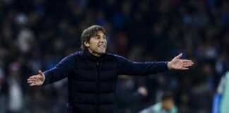 Napoli, Conte: “Kvara è determinato. Dobbiamo rinforzarci, non indebolirci”