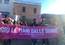 Non Una di Meno, corteo a Roma: “In piazza perché il patriarcato esiste e continua ad ucciderci”