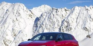 Opel Astra Sports Tourer Electric: divertimento di guida a zero emissioni