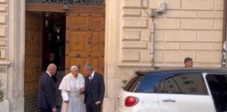 Papa Francesco in visita a casa di Emma Bonino