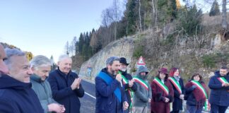 Completata la strada provinciale della Vena: più larga e più sicura. Opera da 5,2 milioni di euro. Nardin: “Massima attenzione alle nostre montagne” SP Vena, completata la strada provinciale. Nardin e sindaci all'inaugurazione