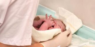 Sardegna, natalità al minimo storico: tutti i numeri