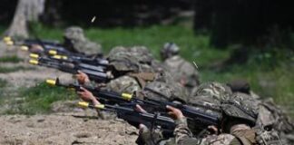 Ucraina, Scholz a sorpresa a Kiev: “650 milioni di euro di nuovi aiuti militari”