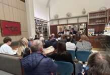 VicenzaPiù Viva, autori e protagonisti del numero in edicola incontrano i lettori al Bar Minerva: le novità di novembre (con spoiler su dicembre)