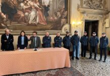 Vicenza, linea dura contro otto attività commerciali con frequentazioni sospette. Possamai: «Necessario contrastare il degrado» Vicenza, sindaco Possamai, assessore Balbi e polizia Locale spiegano chiusura anticipata per 8 locali