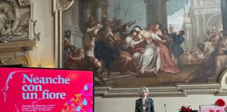 “Neanche con un fiore”, a Vicenza un mese di iniziative contro la violenza sulle donne. Il 24 novembre un grande evento in Piazza dei Signori La presentazione dell'iniziativa "Neanche con un fiore"