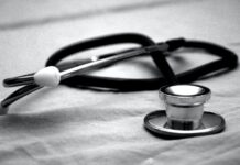 La guerra presenta il conto: sempre più italiani rinunciano alle cure Con la guerra meno soldi anche per la salute