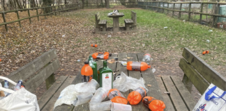 Mattia Pilan (Coalizione Civica Vicenza Sinistra Verdi): “Bottiglie abbandonate da giovani, coinvolgiamo famiglie per rimediare” Bottiglie e rifiuto abbandonatoi nella Valletta del Silenzio e negli Orti Sociali, la segnalazione di Mattia Pilan