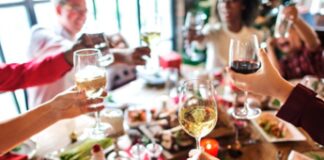 Capodanno, Rebuzzi: “Cardiopatici a rischio abbuffate, ora pasti leggeri senza sale”