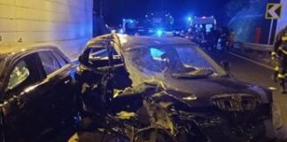 Catanzaro, frontale sulla statale della Piccola Sila: morto 15enne, feriti 6 giovani