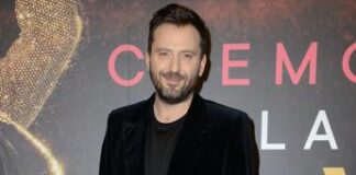 Cesare Cremonini ‘cupido’, prova a far tornare insieme due fan – Video