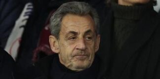 Corruzione, Sarkozy condannato a 3 anni: uno con il braccialetto elettronico