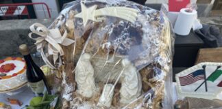 Da pasticceria Fiasconaro panettone con Natività per Jill Biden