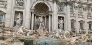 Fontana di Trevi, torna l’acqua. Gualtieri: “400 persone alla volta”