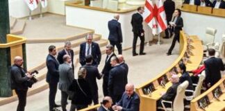 Georgia, l’ex calciatore Mikheil Kavelashvili eletto Presidente. Presidente filoeuropea uscente Salomé Zourabishvili ha dichiarato il voto “illegittimo”