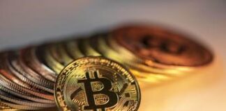 Il rally del Bitcoin non si ferma, tra l’assist di Trump e nuovi scenari