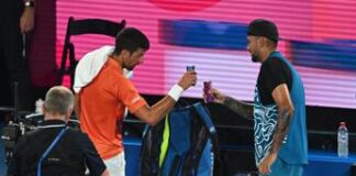 Kyrgios, dagli attacchi a Sinner al campo: vince in doppio con Djokovic a Brisbane