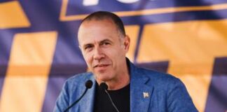 Lega, congresso a Milano: Romeo nuovo segretario in Lombardia