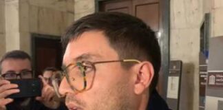 Leonardo Caffo condannato a 4 anni per maltrattamenti all’ex compagna