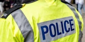 Londra, uomo armato di coltello cerca di entrare in ambasciata Israele: arrestato