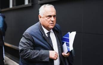 Lotito, la telefonata ‘rubata’ e la nota: “Lazio ha fiducia in Sarri”