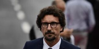M5S, Toninelli: “Grillo impugnerà simbolo, Conte dovrà farsi suo partito”
