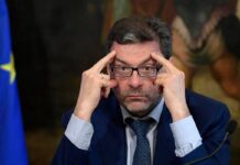 Manovra, Giorgetti: “Burrasca all’orizzonte, ma l’Italia non è spendacciona”