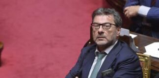 Manovra, Giorgetti: “Tutte le risorse disponibili per lavoratori dipendenti reddito medio basso”
