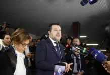 A colpi di Arnò | Open Arms, Matteo Salvini assolto e non martire. Giuseppe Arnò (ASIB) concorda con l’opinione generale: “brindo alla Giustizia” Matteo Salvini con l'avvocato Giulia Buongiorno dopo la lettura della sentenza (ANSa - Photo by Alberto PIZZOLI : AFP)