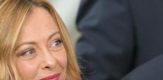 Meloni: “Centrodestra diverso ma coeso, troviamo sempre sintesi”