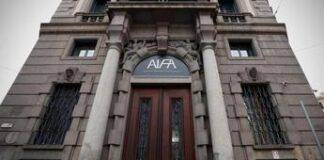 Metamizolo, alert Aifa su antidolorifico e antifebbre: rischio effetto avverso, i sintomi