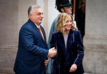 Migranti, hotspot Albania in stand by. Orban a Meloni: “Modello apripista”