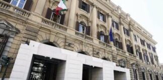 Multe no vax, niente rimborsi per chi ha pagato