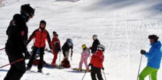 Natale, per sci e snowboard alto tasso infortuni, ‘allenare muscoli e cuore’
