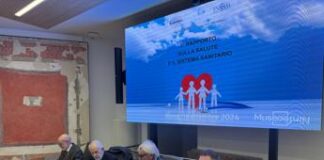 Sanità, per medici e infermieri italiani -22% reddito rispetto a Paesi Ocse