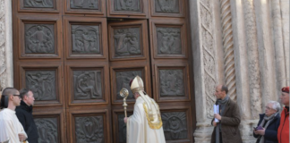 Omelia della Messa di apertura del Giubileo: il vescovo di Vicenza, Giuliano, propone un triplice rinnovamento per l’Anno Santo 29 dicembre 2024, il vescovo di Vicenza Giuliano all'apertura del Giubileo della diocesi di Vicenza